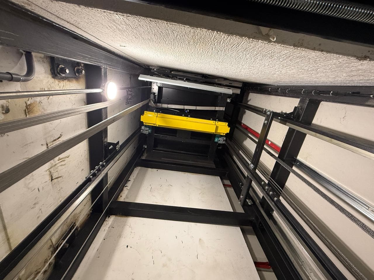 Quantium Ingeniería — transporte vertical